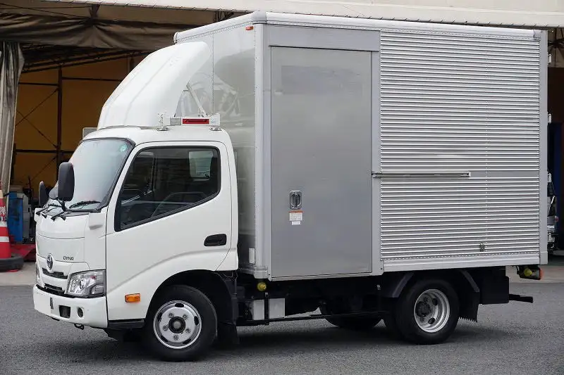 トヨタ ダイナ 小型 アルミバン サイドドア 2RG-XZC605 の中古トラック【車両No.188683】