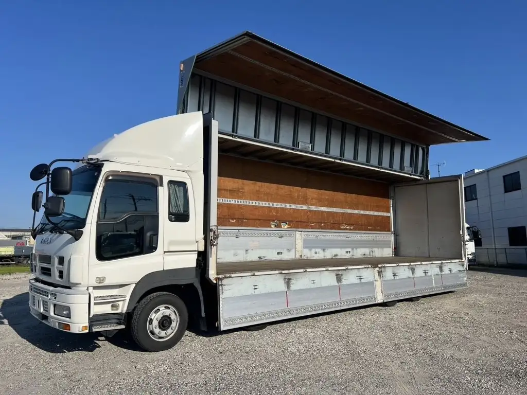 いすゞ ギガ 大型 ウイング エアサス ベッド の中古トラック【車両No.188733】