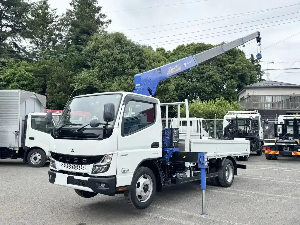 三菱 キャンター 小型 クレーン付 4段 ラジコン の中古トラック【車両No.188904】