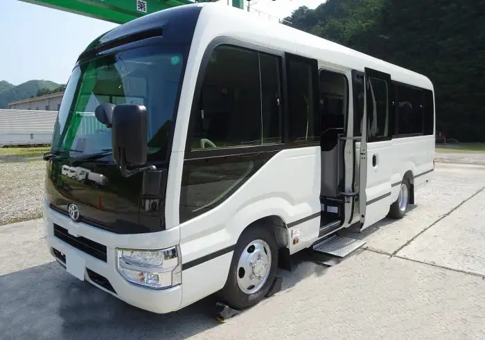 トヨタ コースター 小型 バス マイクロバス 2KG-GDB70 の中古トラック【車両No.189010】