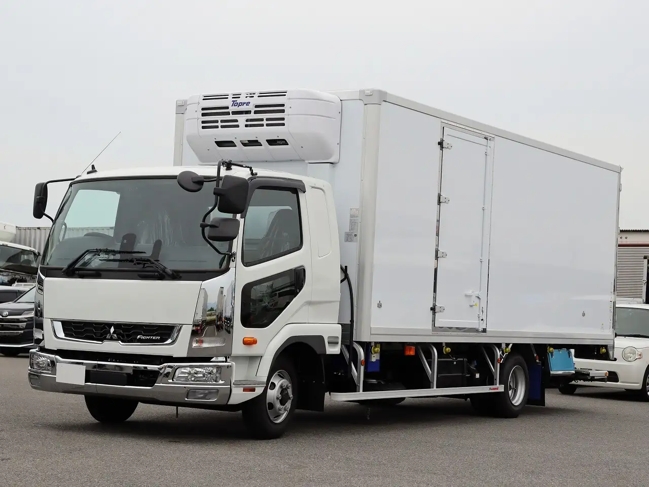 三菱 ファイター 中型/増トン 冷凍冷蔵 パワーゲート スタンバイ の中古トラック【車両No.189512】