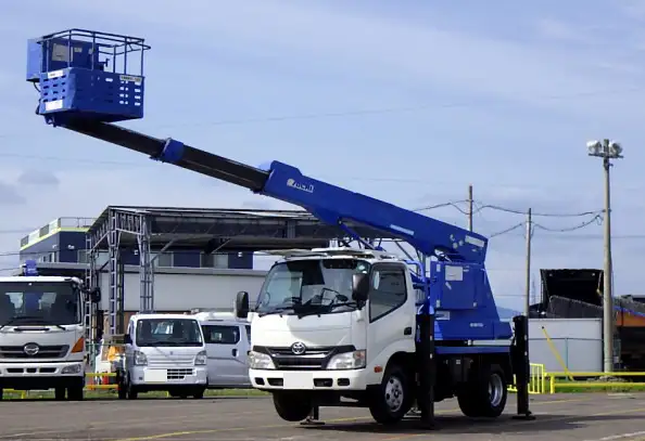トヨタ ダイナ 小型 高所・建柱車 高所作業車 TKG-XZU600H の中古トラック【車両No.189399】