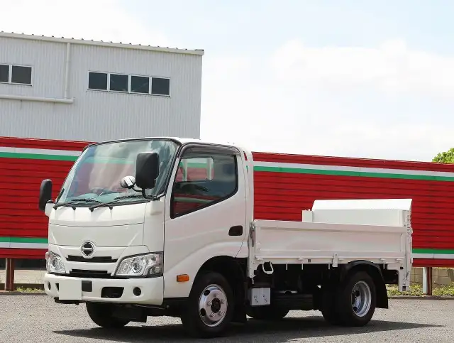 日野 デュトロ 小型 平ボディ パワーゲート 2RG-XZU605M の中古トラック【車両No.189452】