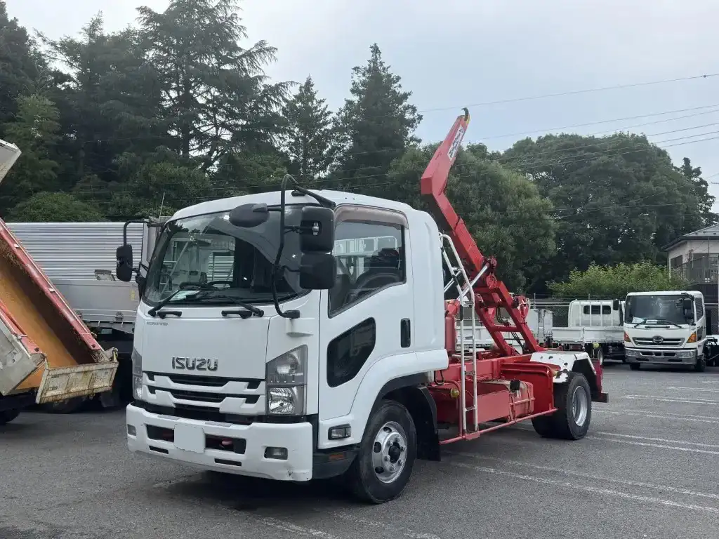 いすゞ フォワード 中型/増トン アームロール ツインホイスト ベッド の中古トラック【車両No.189607】