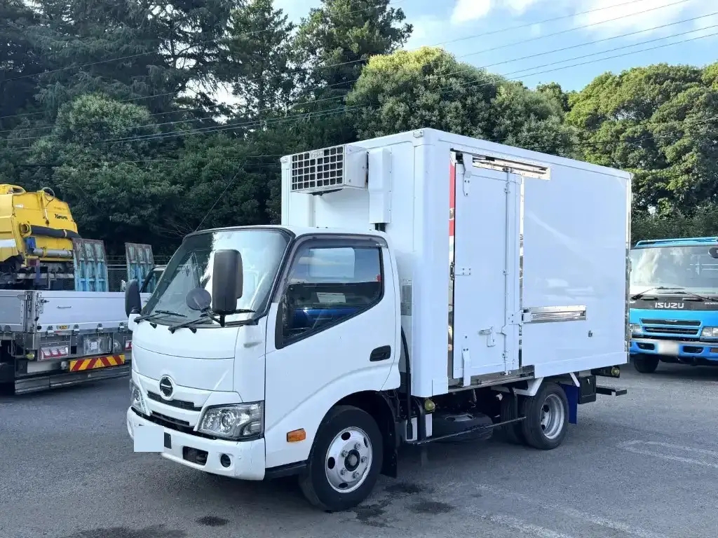 日野 デュトロ 小型 冷凍冷蔵 中温 床ステン の中古トラック【車両No.191230】