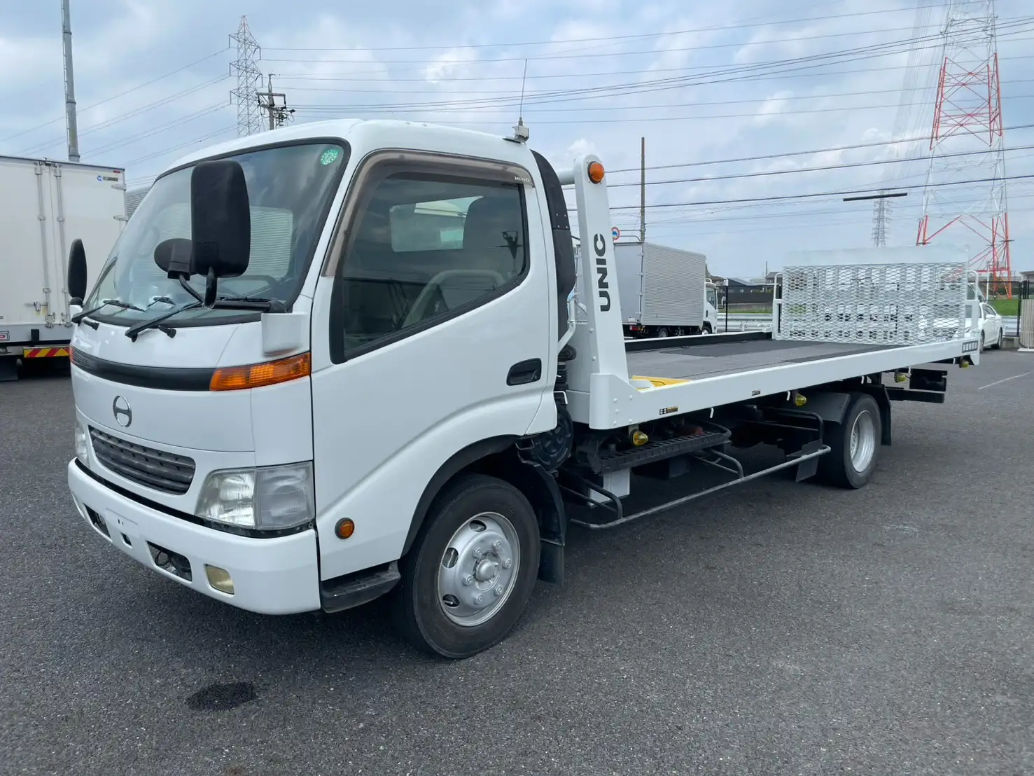 日野 デュトロ 小型 車両重機運搬 ラジコン ウインチ の中古トラック【車両No.195996】