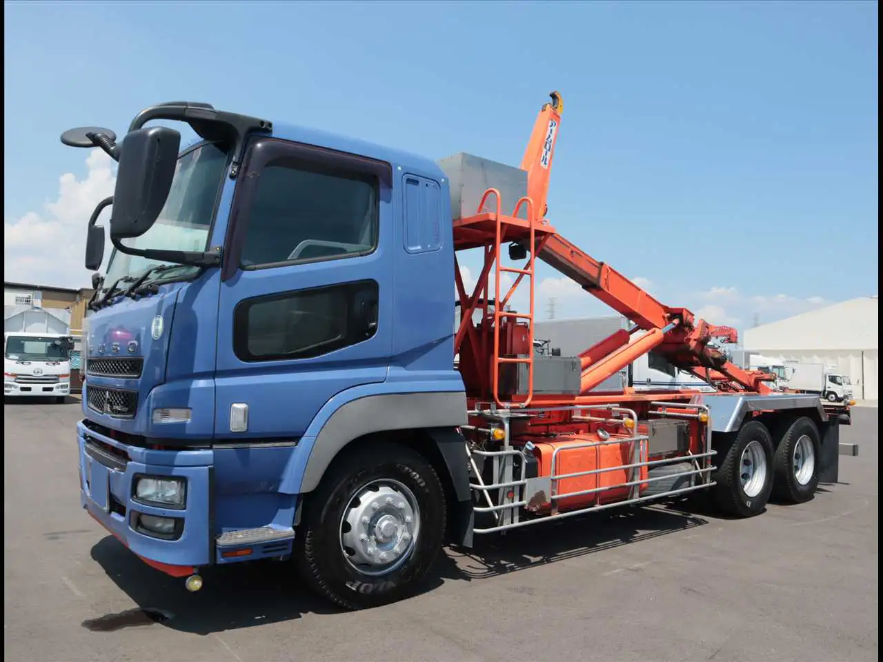 三菱 スーパーグレート 大型 アームロール ツインホイスト ベッド の中古トラック【車両No.196641】