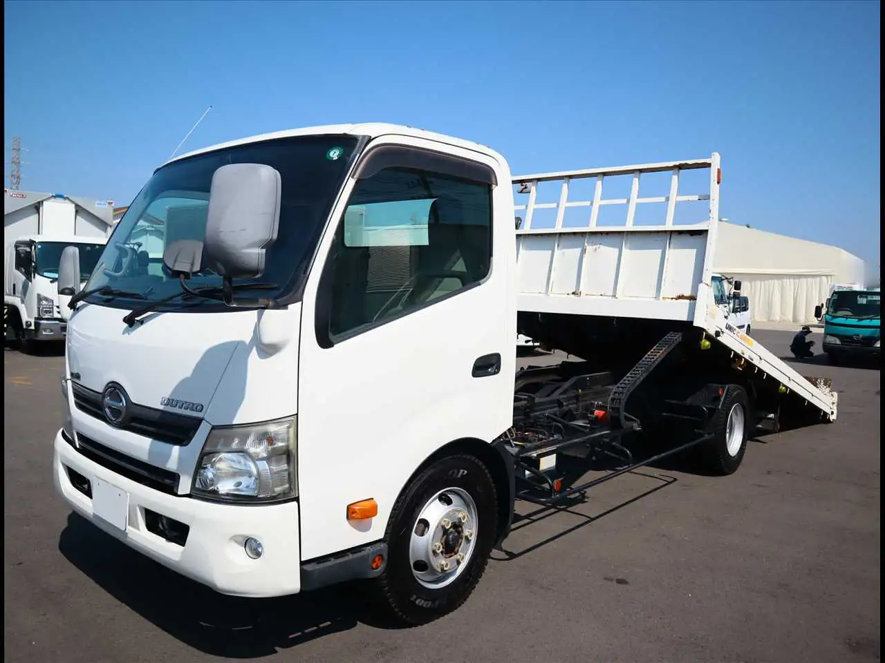 日野 デュトロ 小型 車両重機運搬 ラジコン ウインチ の中古トラック【車両No.197128】