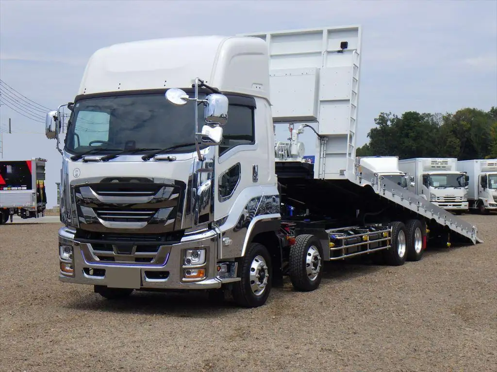 いすゞ ギガ 大型 車両重機運搬 ハイルーフ ウインチ の中古トラック【車両No.198364】