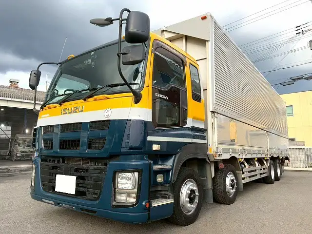 いすゞ ギガ 大型 ウイング エアサス ベッド の中古トラック【車両No.198141】