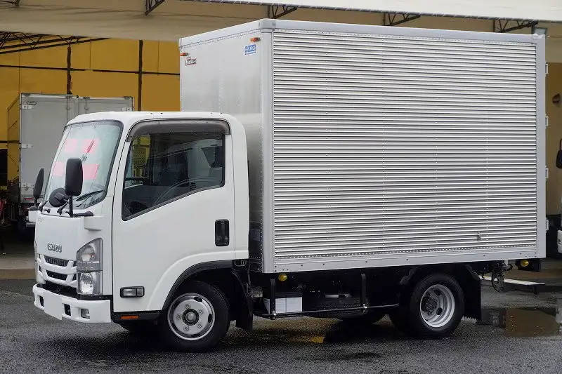 いすゞ エルフ 小型 アルミバン TRG-NLR85AN H30 の中古トラック【車両No.198695】