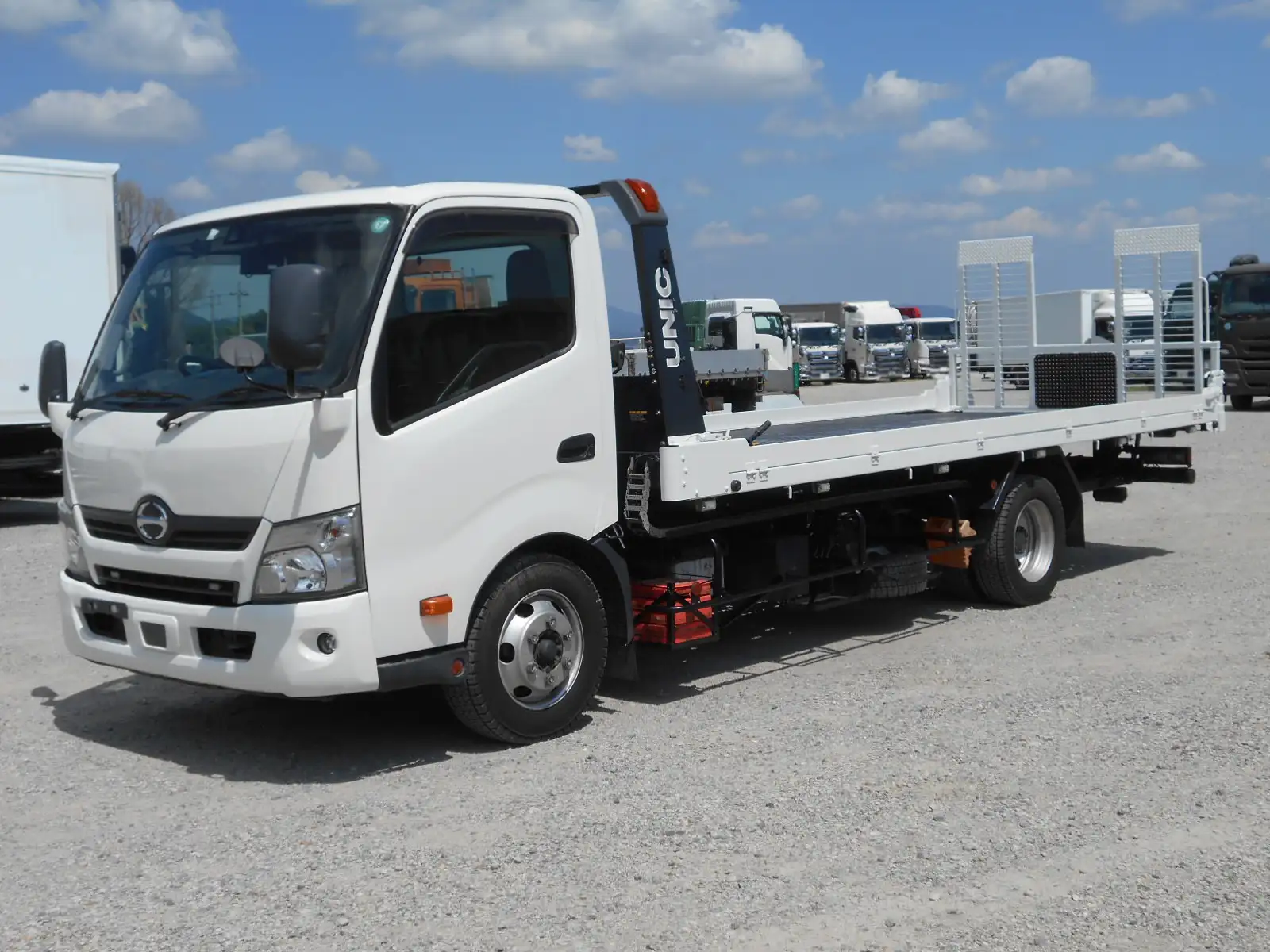 日野 デュトロ 小型 車両重機運搬 ラジコン ウインチ の中古トラック【車両No.198822】